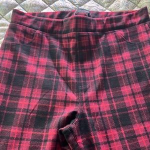 Brand new ANTHROPOLOGIE plaid leggings . Never worn ! Comfortable and soft .